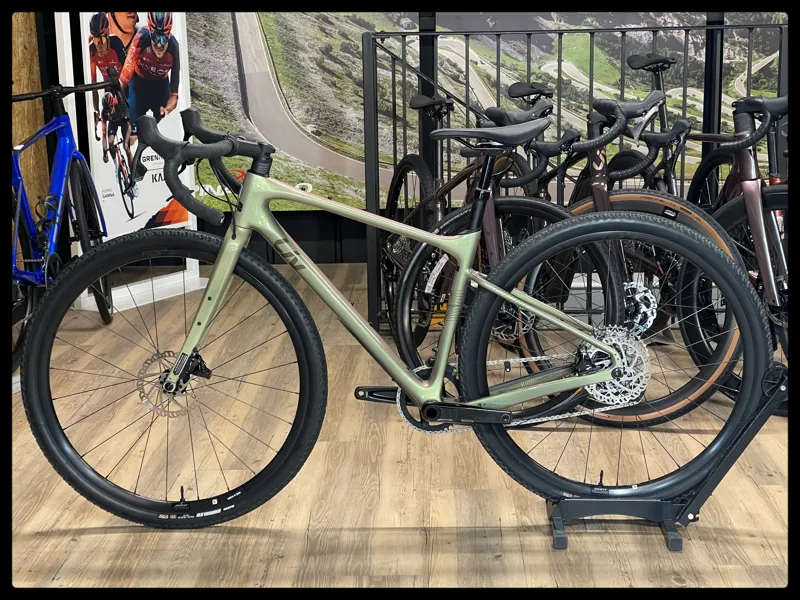 Liv Devote Advanced 1 Small Dynamic Bronze 2022-1